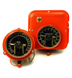 OPL series 4.5 Pressure Gauge and Swichgage